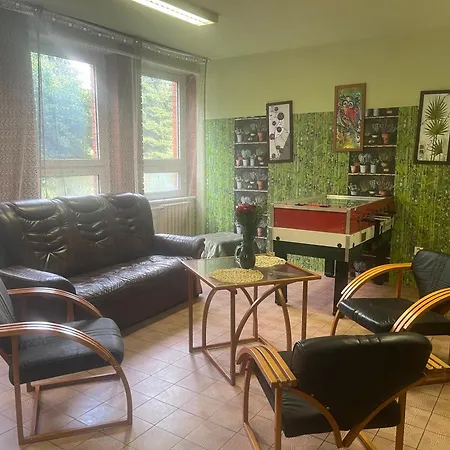 Hostal Ifjusagi Szallo *